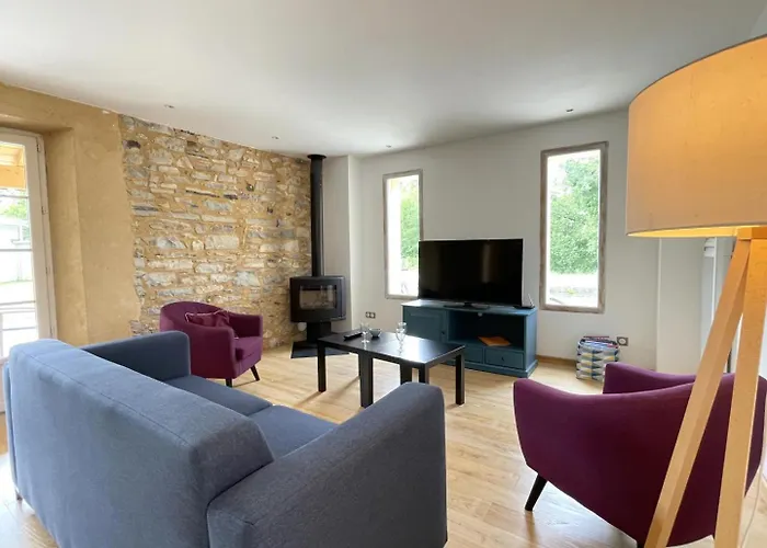 Lagouarde Holiday home *