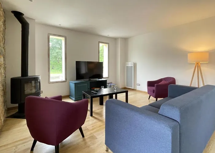 Lagouarde Holiday home *